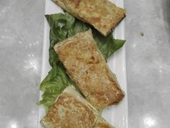 腐皮虾卷-四季海鲜酒楼·粤菜·早茶·宴会(南山中心区店)