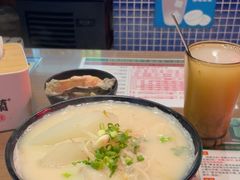 -肥汁米蘭香港米线(定西路店)