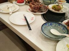 -泉福居酱骨头自助广场(南大街商业步行街店)
