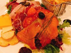 -WOLFGANG PUCK KITCHEN & BAR(迪士尼小镇店)
