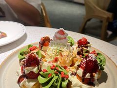 草莓忌廉华夫饼-BE BRIGHT KITCHEN(正佳广场店)
