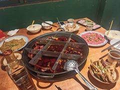 -周小明火锅(黑金冠社区店)