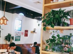 大堂-魏铭鱼头捞饭(晋阳路店)