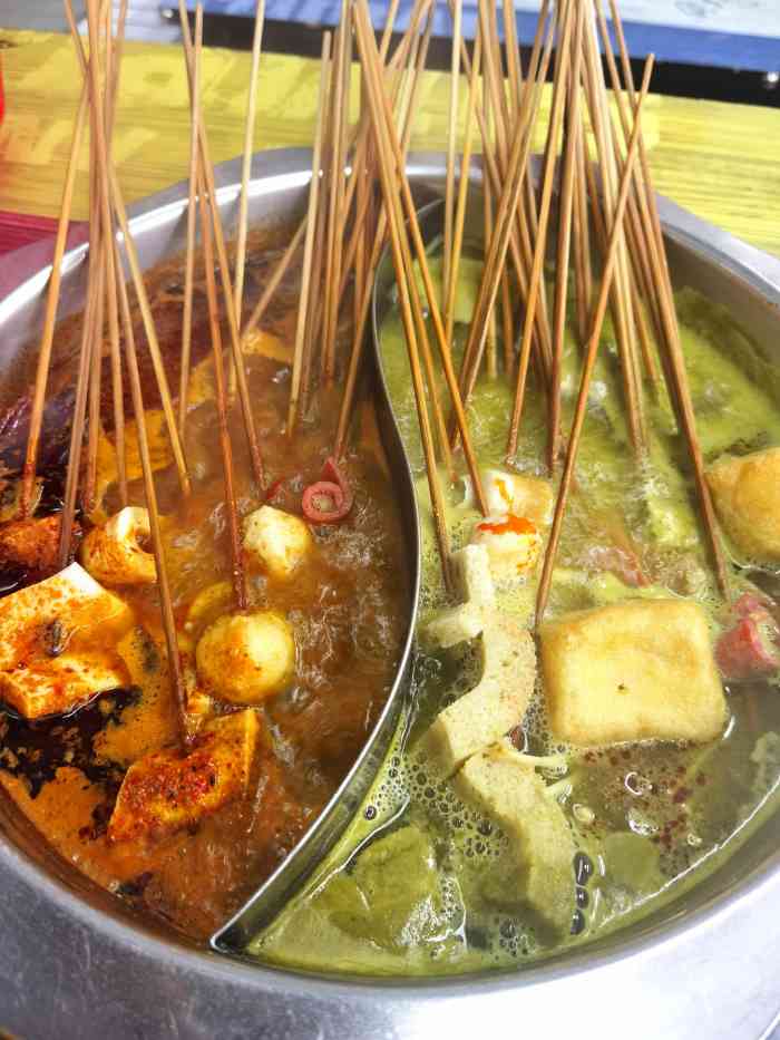 胡老三延安串串61烧烤(西影路店)-"之前去陕北吃过孜然味的串串很