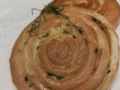 传统葱油饼-万龙洲海鲜(大兴绿地缤纷城店)