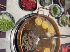 -牛村来人潮汕牛肉火锅(西单店)