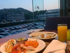 -世贸君澜·云天阁自助餐厅