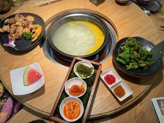 -一朵菌·野生菌探索家火锅(南亚店)