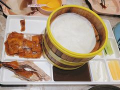-月枫江南小馆(绿地缤纷广场店)
