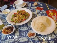 -瑞丰园庭院餐厅·白族传统家常菜