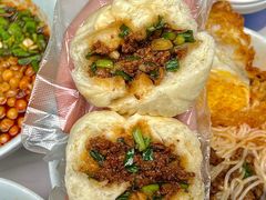 -李与白包子铺(桐梓林店)