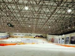 -乔波室内滑雪场