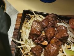 -穹六人间 people 6(岳阳路店)