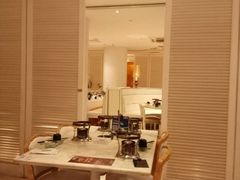 -上海世茂广场(南京东路店)