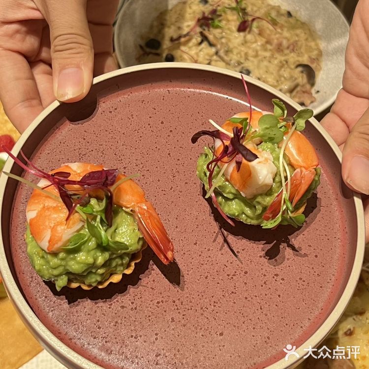 杭州新开的‼️氛围感拉满西餐 ！