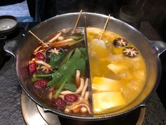 -湊湊火锅·茶憩(新中关购物中心店)