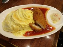 茄汁猪排蛋包饭-玛格萝妮比萨屋(四平店)