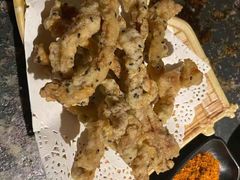 -老牌坊云南鱼豆花火锅(哈西万达店)