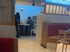 -蜜桃餐厅·伴山(绿宝广场店)