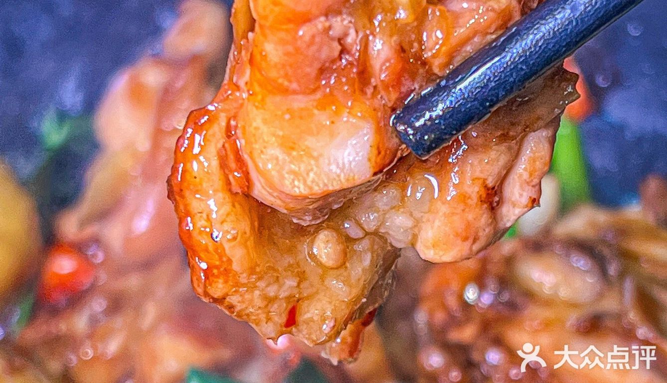 广东人吃鸡的执念，对这家千万“咪走鸡”