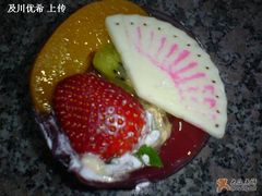 士多啤梨杯-皇后饼店(财富广场店)