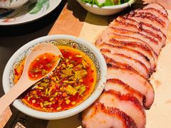 烧猪颈肉-大头虾越式风味餐厅(光明广场店)