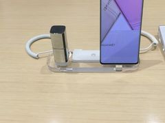 -华为授权体验店(中山公园来福士)