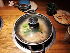 -吃饭皇帝大土家民族菜(正大广场店)