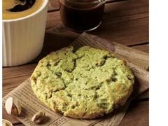 开心果软曲-瑞幸咖啡(长宁来福士B1层店)