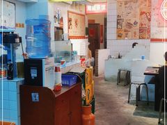 -四小区火锅·巷子里的重庆火锅(花照壁店)