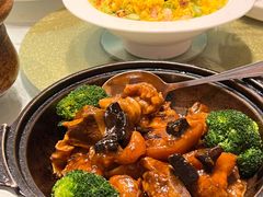 乌姜猪手-遇花缘·点心·中西融合菜(美吉特广场店)