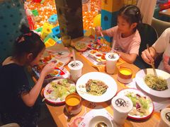 -莫莉哇咔亲子餐厅(乐堤港店)