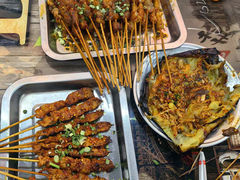 -邛海景风特色火盆烧烤店·烤串(月色风情小镇店)