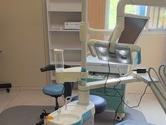 -上海仁爱医院口腔科 · 种植