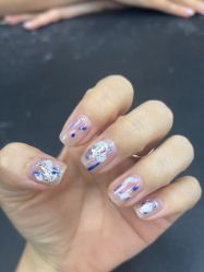 -芊屿芊浔美甲