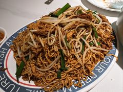 招牌镬气芽菜蛋炒面-喜势点·糖沙翁手工茶点·本地人茶居(永庆坊店)