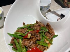 杭椒炒牛柳-老头儿油爆虾·三潭印月