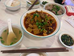 -犇逸·乐山跷脚牛肉·四川现炒(览海店)