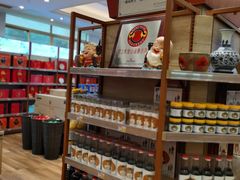 面包甜点陈列柜-国家五钻酒家·西樵旺阁渔村(西樵店)
