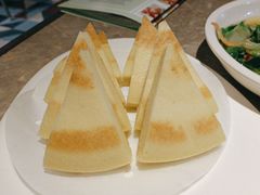 -月枫江南小馆(绿地缤纷广场店)