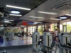 -耀恒健身(南浦地铁店)