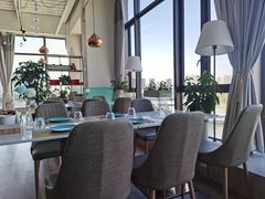 -荣耀.西式融合餐厅(留云湖店)