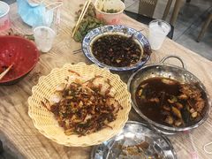 -江城燕子大排档(江汉路步行街店)