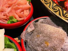 屠场鲜毛肚-洞府防空洞老火锅(解放碑总店)