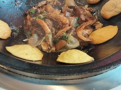 -王老六铁锅炖鱼(长春路店)