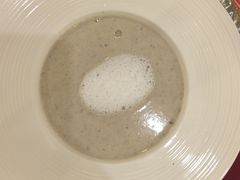 奶牛蘑菇汤-红房子西菜馆(淮海中路店)