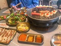 -草家酱蟹炭火烤肉店(珲春南路一店)