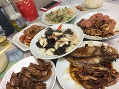 -蓝精灵饺子店