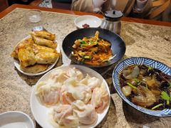 牛肉胡萝卜锅贴-金谷园饺子馆(北邮总店)
