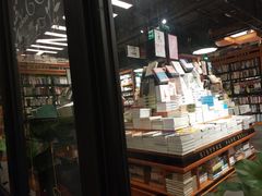 -西西弗书店&矢量咖啡(来福士广场店)